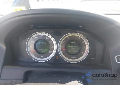 2011 Volvo Xc60 3.2 z USA, uszkodzony, nr VIN YV4940DZ0B2189399